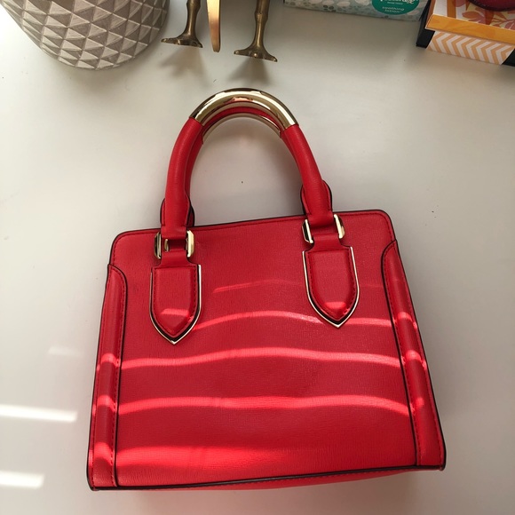 Red crossbody bag - Picture 2 of 7